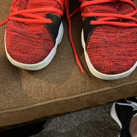 KD Nike Basketball Sneakers in Red Velvet - Picture 5 of 6